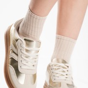 Retro sneakers σε μεταλλικές αποχρώσεις ΧΡΥΣΟ Retro sneakers σε μεταλλικές αποχρώσεις ΧΡΥΣΟ