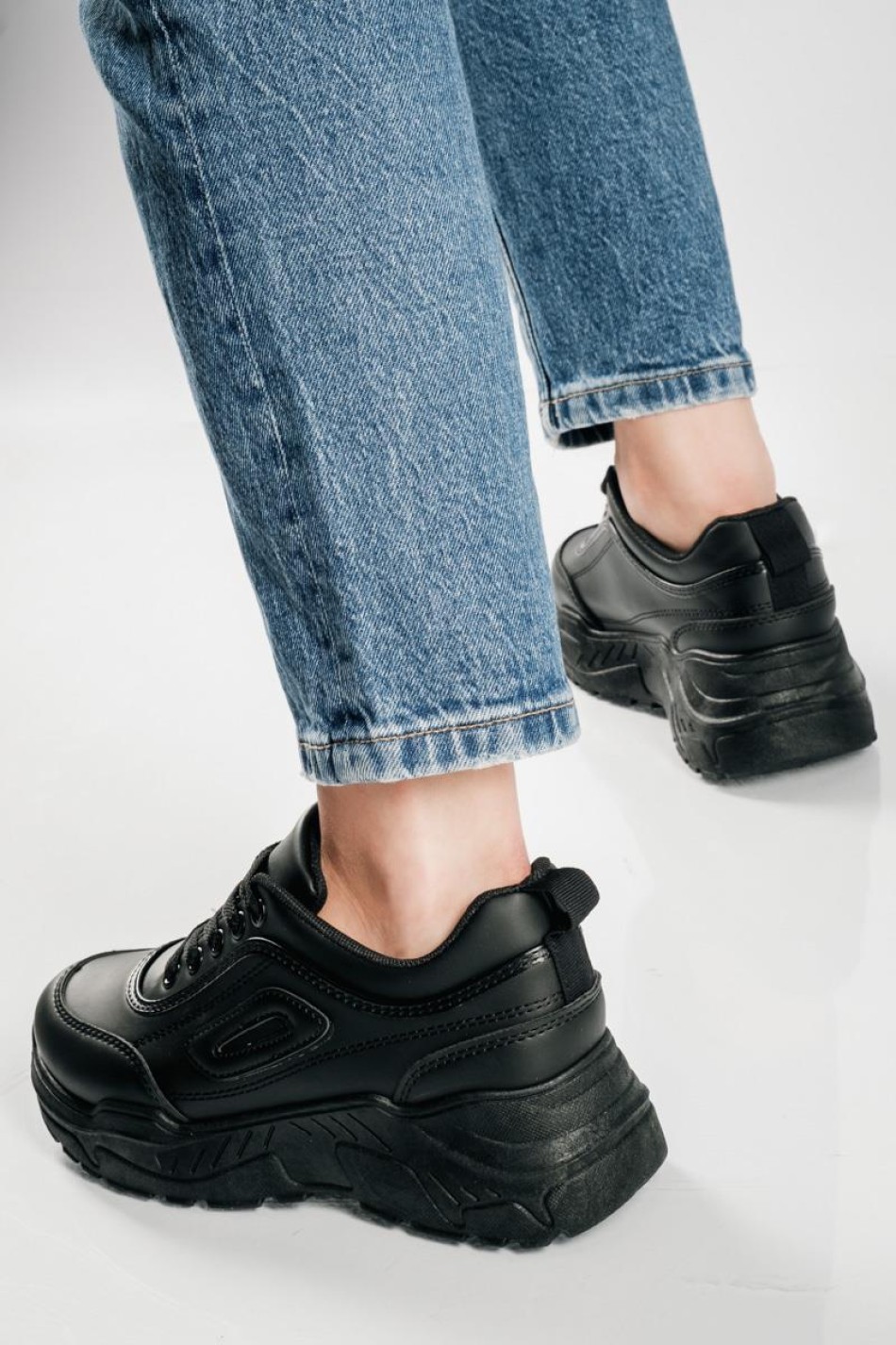 Chunky δίσολα sneakers σε basic γραμμή ΜΑΥΡΟ