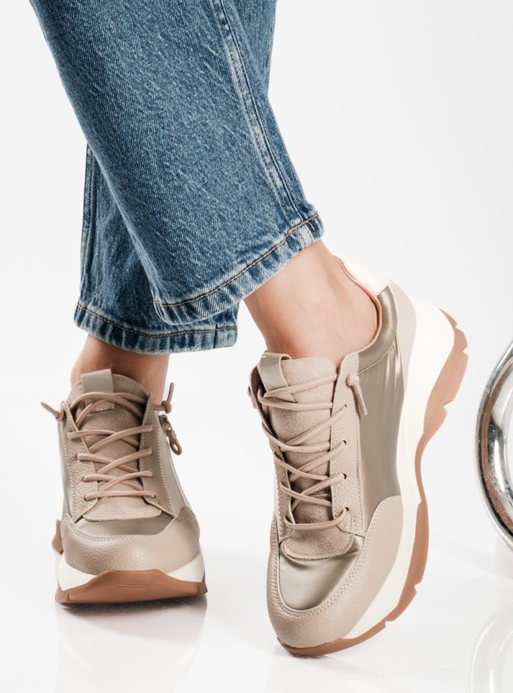Casual sneakers με πλατφόρμα σε γήινες αποχρώσεις ΜΠΕΖ Casual sneakers με πλατφόρμα σε γήινες αποχρώσεις ΜΠΕΖ