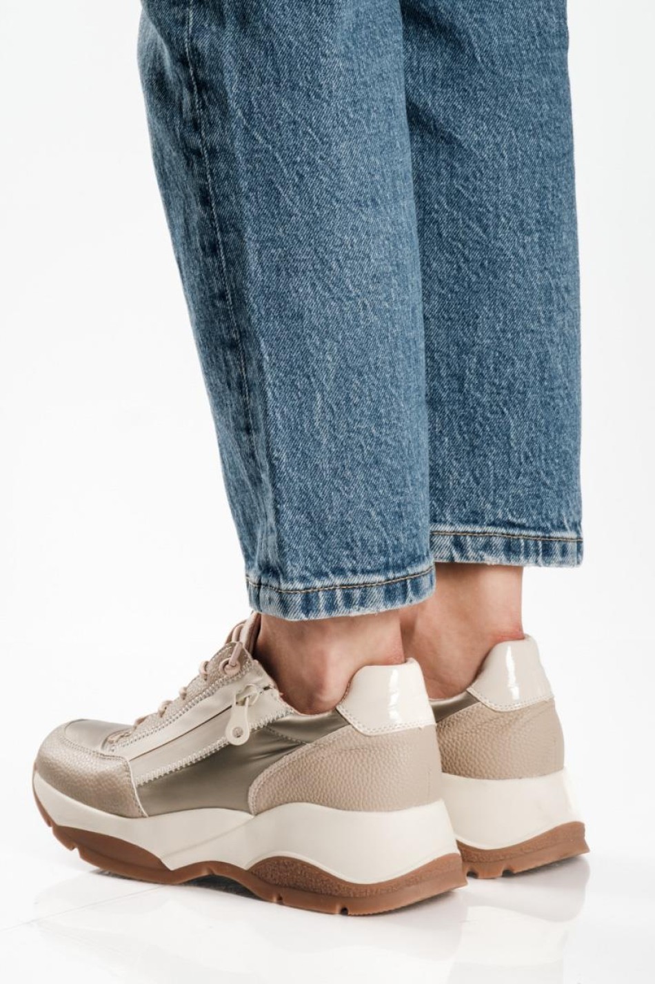 Casual sneakers με πλατφόρμα σε γήινες αποχρώσεις ΜΠΕΖ Casual sneakers με πλατφόρμα σε γήινες αποχρώσεις ΜΠΕΖ