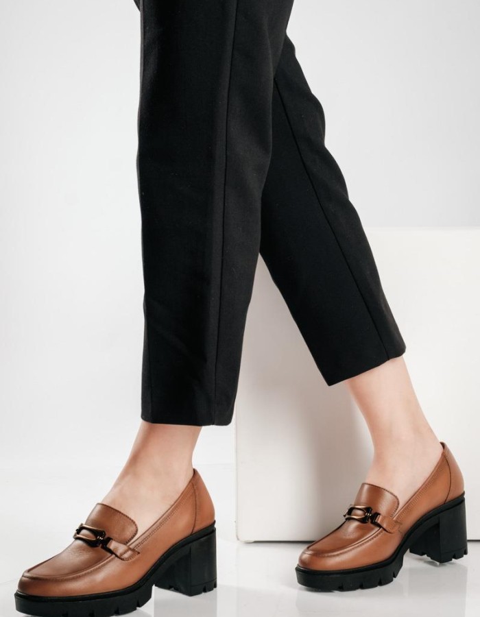 RAGAZZA δερμάτινο loafer με μεταλλική αγκράφα ΤΑΜΠΑ RAGAZZA δερμάτινο loafer με μεταλλική αγκράφα ΤΑΜΠΑ