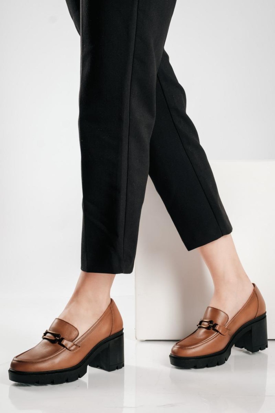 RAGAZZA δερμάτινο loafer με μεταλλική αγκράφα ΤΑΜΠΑ