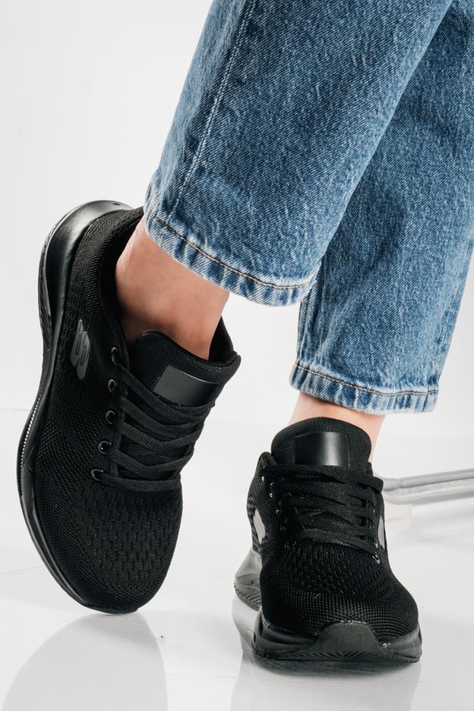 Running ελαφριά υφασμάτινα sneakers ΜΑΥΡΟ
