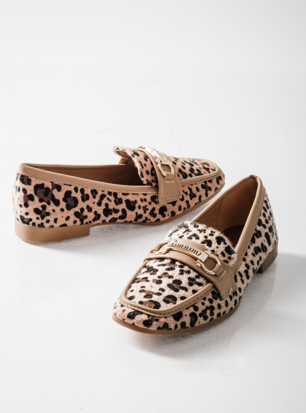 Loafers με Animal Print & Διακοσμητική Αγκράφα ΛΕΟΠΑΡ Loafers με Animal Print & Διακοσμητική Αγκράφα ΛΕΟΠΑΡ
