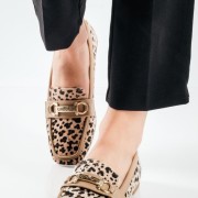 Loafers με Animal Print & Διακοσμητική Αγκράφα ΛΕΟΠΑΡ Loafers με Animal Print & Διακοσμητική Αγκράφα ΛΕΟΠΑΡ