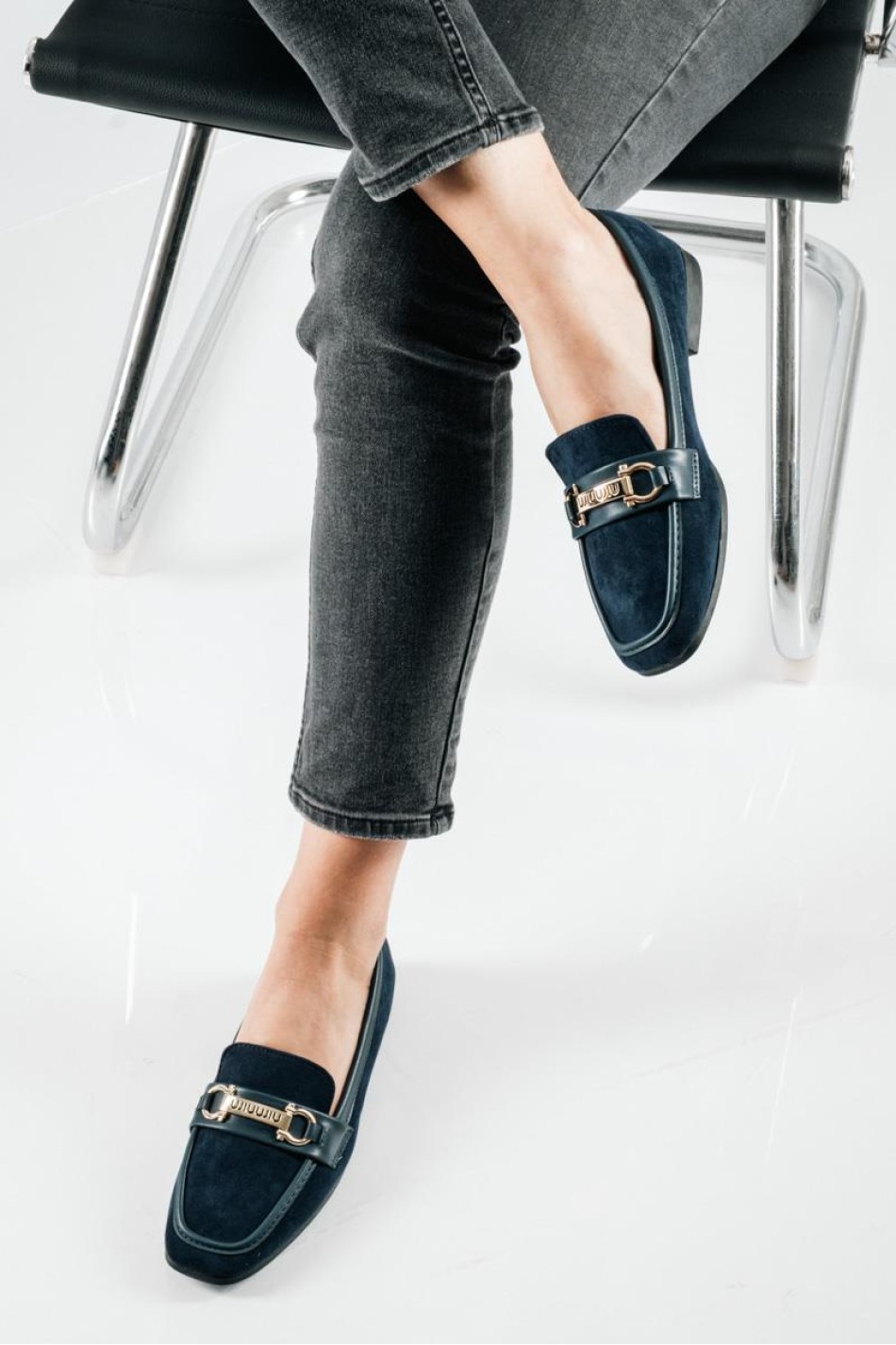 Suede Loafers με δερμάτινη φάσα και χρυσή αγκράφα ΜΠΛΕ