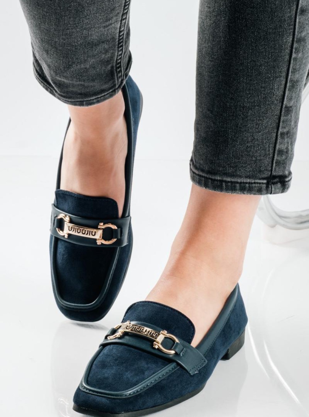 Suede Loafers με δερμάτινη φάσα και χρυσή αγκράφα ΜΠΛΕ Suede Loafers με δερμάτινη φάσα και χρυσή αγκράφα ΜΠΛΕ
