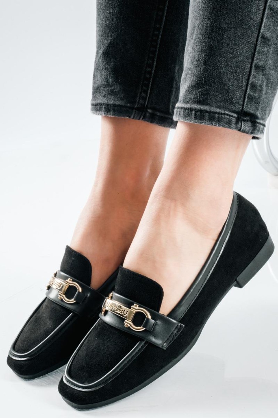 Suede Loafers με δερμάτινη φάσα και χρυσή αγκράφα ΜΑΥΡΟ