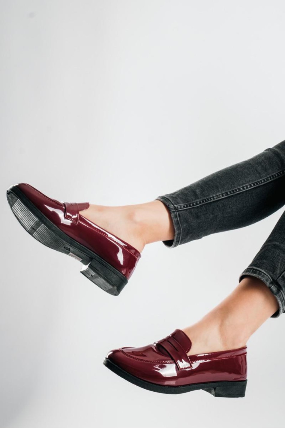 Λουστρίνι Loafers με Minimal Design ΜΠΟΡΝΤΩ
