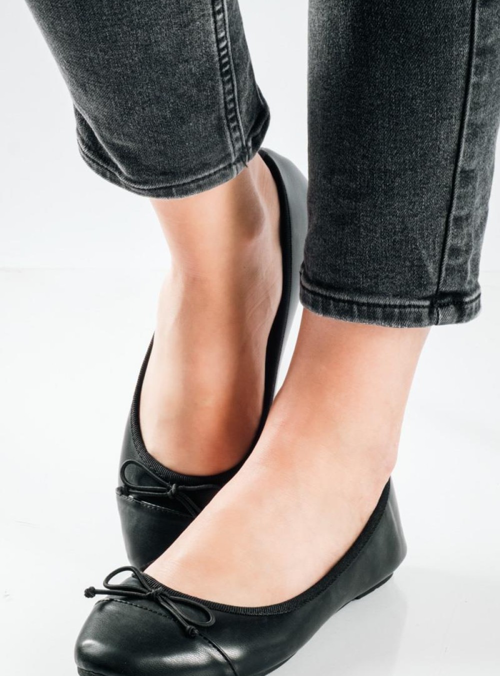 Basic ballerinas με μικρό φιογκάκι και στρογγυλή μύτη ΜΑΥΡΟ Basic ballerinas με μικρό φιογκάκι και στρογγυλή μύτη ΜΑΥΡΟ