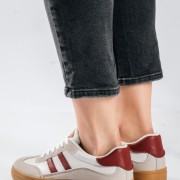 Retro sneakers με δίχρωμες ρίγες και καφέ σόλα ΜΠΟΡΝΤΩ