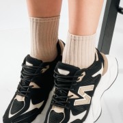 Chunky sneakers με συνδυασμό υλικών και διακριτικές χρωματικές αντιθέσεις ΜΑΥΡΟ Chunky sneakers με συνδυασμό υλικών και διακριτικές χρωματικές αντιθέσεις ΜΑΥΡΟ