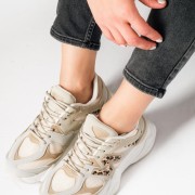 Chunky sneakers με συνδυασμό υλικών και διακριτικές χρωματικές αντιθέσεις ΜΠΕΖ Chunky sneakers με συνδυασμό υλικών και διακριτικές χρωματικές αντιθέσεις ΜΠΕΖ