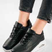 Sneakers με αδιάβροχο ύφασμα και αερόσολα ΜΑΥΡΟ Sneakers με αδιάβροχο ύφασμα και αερόσολα ΜΑΥΡΟ