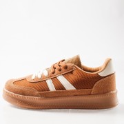 Casual Sneakers με μοντέρνο ρετρό look και σουέτ λεπτομέρειες ΚΑΦΕ Casual Sneakers με μοντέρνο ρετρό look και σουέτ λεπτομέρειες ΚΑΦΕ