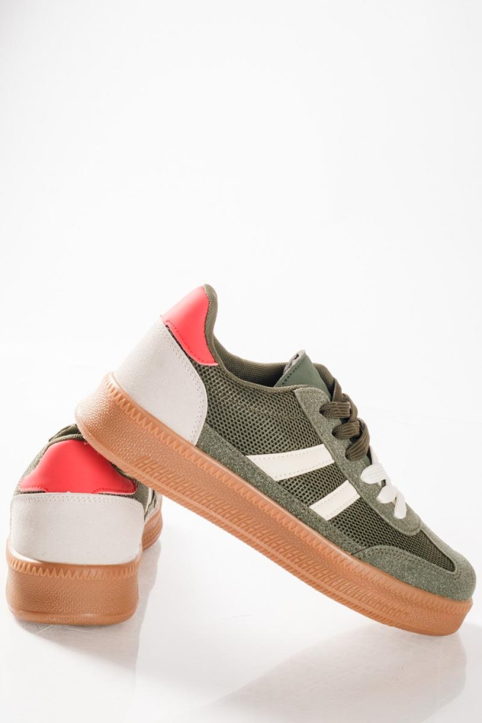 Casual Sneakers με λευκές πλαϊνές ρίγες, δίχτυ και suede επένδυση στο μπροστινό μέρος ΛΑΔΙ Casual Sneakers με λευκές πλαϊνές ρίγες, δίχτυ και suede επένδυση στο μπροστινό μέρος ΛΑΔΙ