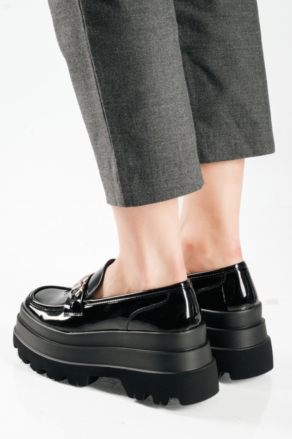 Δίσολο chunky loafer με στρασάκια στη διακοσμητική αγκράφα ΜΑΥΡΟ