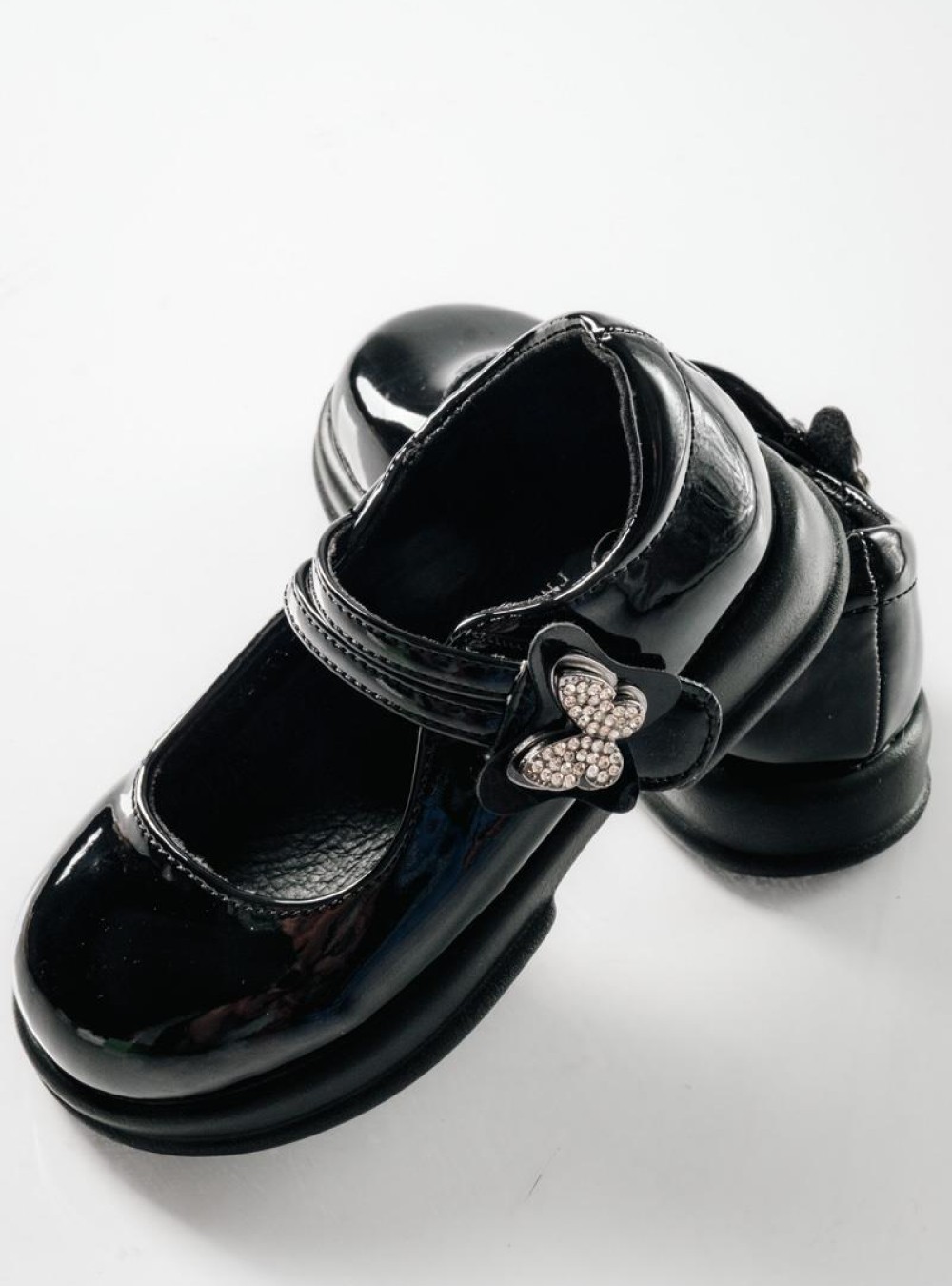 IQ μπαλαρίνες για κορίτσια διακοσμημένες με εντυπωσιακή πεταλούδα με στρας ΜΑΥΡΟ IQ μπαλαρίνες για κορίτσια διακοσμημένες με εντυπωσιακή πεταλούδα με στρας ΜΑΥΡΟ