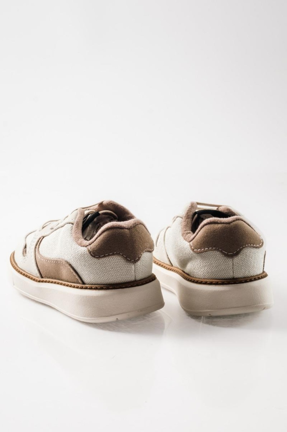 MOLEKINHO slip-on sneakers για αγόρια με ελαστικά κορδόνια ΜΠΕΖ MOLEKINHO slip-on sneakers για αγόρια με ελαστικά κορδόνια ΜΠΕΖ