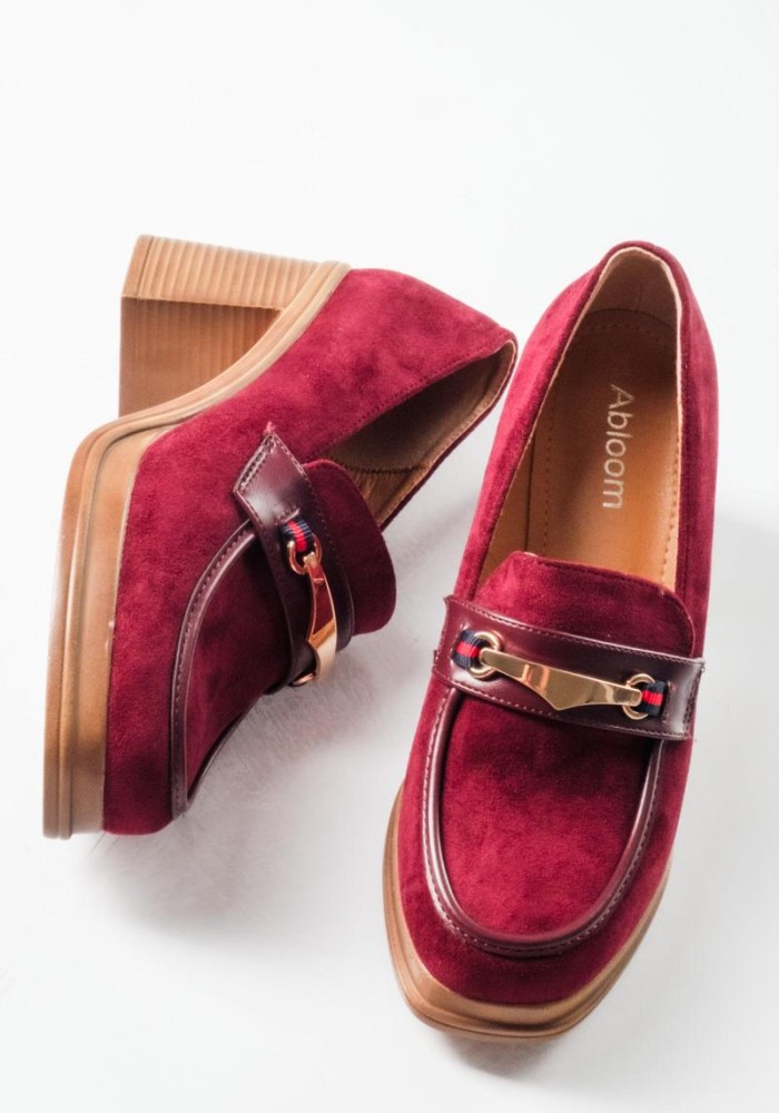 Suede loafers με χοντρό τακούνι ξύλινης όψης και μεταλλική αγκράφα ΜΠΟΡΝΤΩ