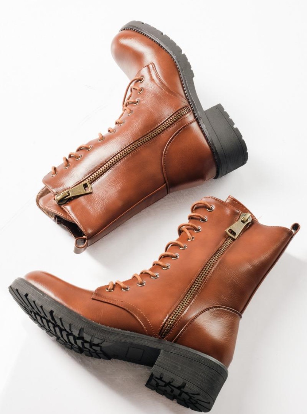 Αρβυλάκια με διακοσμητικό φερμουάρ στο εξωτερικό μέρος ΤΑΜΠΑ Αρβυλάκια με διακοσμητικό φερμουάρ στο εξωτερικό μέρος ΤΑΜΠΑ