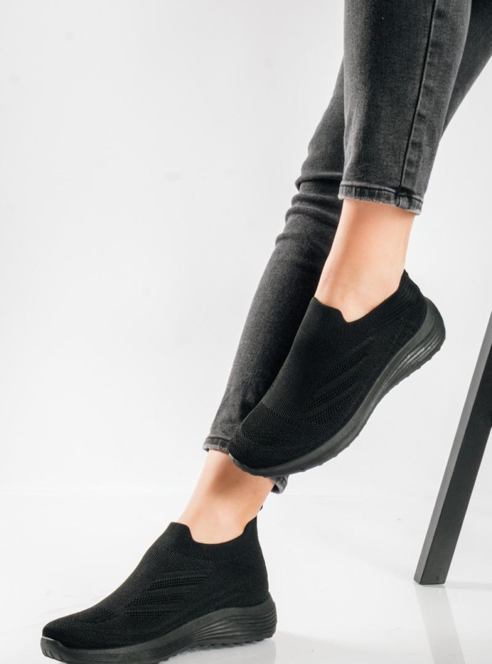 Slip-On γυναικεία sneakers με πλεκτό ελαστικό επάνω μέρος ΜΑΥΡΟ Slip-On γυναικεία sneakers με πλεκτό ελαστικό επάνω μέρος ΜΑΥΡΟ
