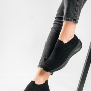 Slip-On γυναικεία sneakers με πλεκτό ελαστικό επάνω μέρος ΜΑΥΡΟ Slip-On γυναικεία sneakers με πλεκτό ελαστικό επάνω μέρος ΜΑΥΡΟ