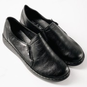 Slip-On γυναικεία ανατομικά παπούτσια με πλαϊνό φερμουάρ ΜΑΥΡΟ Slip-On γυναικεία ανατομικά παπούτσια με πλαϊνό φερμουάρ ΜΑΥΡΟ