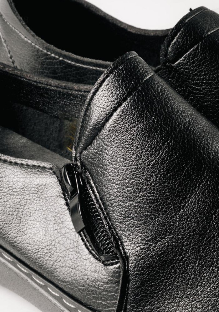 Slip-On γυναικεία ανατομικά παπούτσια με πλαϊνό φερμουάρ ΜΑΥΡΟ