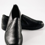 Slip-On γυναικεία ανατομικά παπούτσια με πλαϊνό φερμουάρ ΜΑΥΡΟ Slip-On γυναικεία ανατομικά παπούτσια με πλαϊνό φερμουάρ ΜΑΥΡΟ