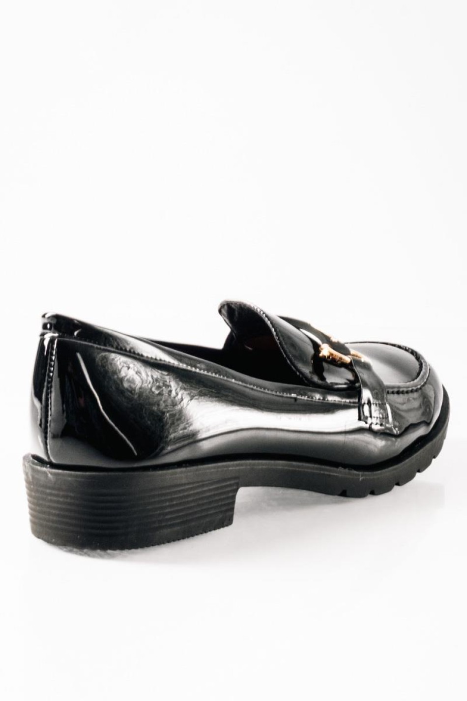 Λουστρίνι loafer με χρυσό διακοσμητικό ΜΑΥΡΟ