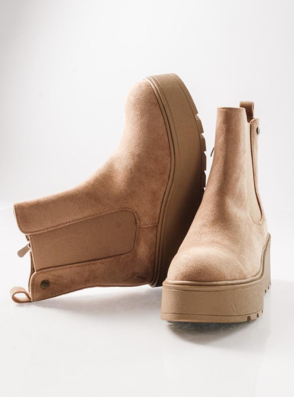 Chelsea suede μποτάκια με πλατφόρμα και minimal γραμμή ΠΟΥΡΟ Chelsea suede μποτάκια με πλατφόρμα και minimal γραμμή ΠΟΥΡΟ