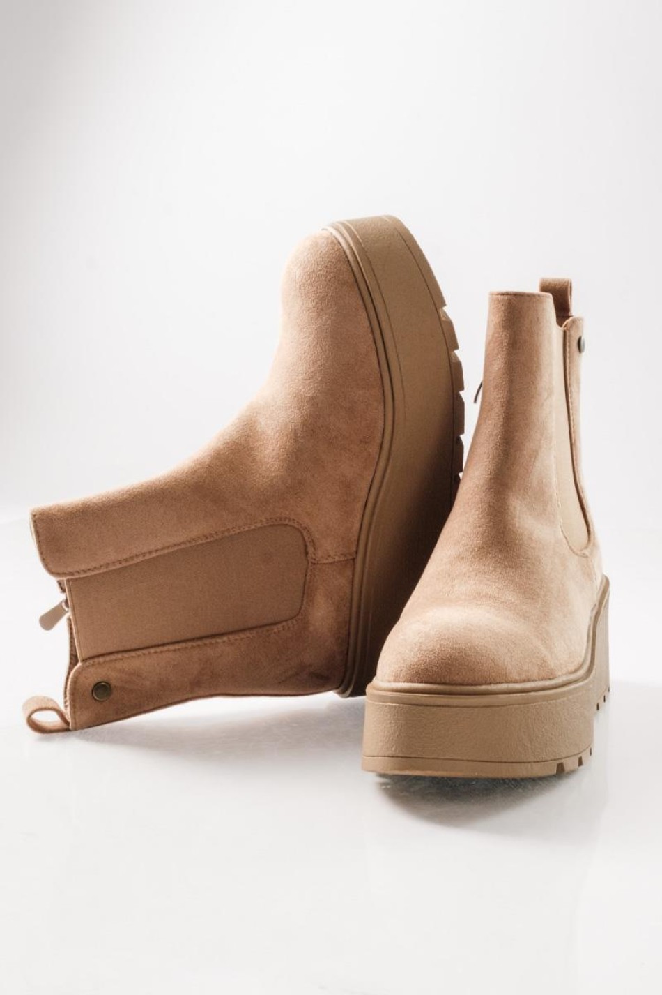 Chelsea suede μποτάκια με πλατφόρμα και minimal γραμμή ΠΟΥΡΟ