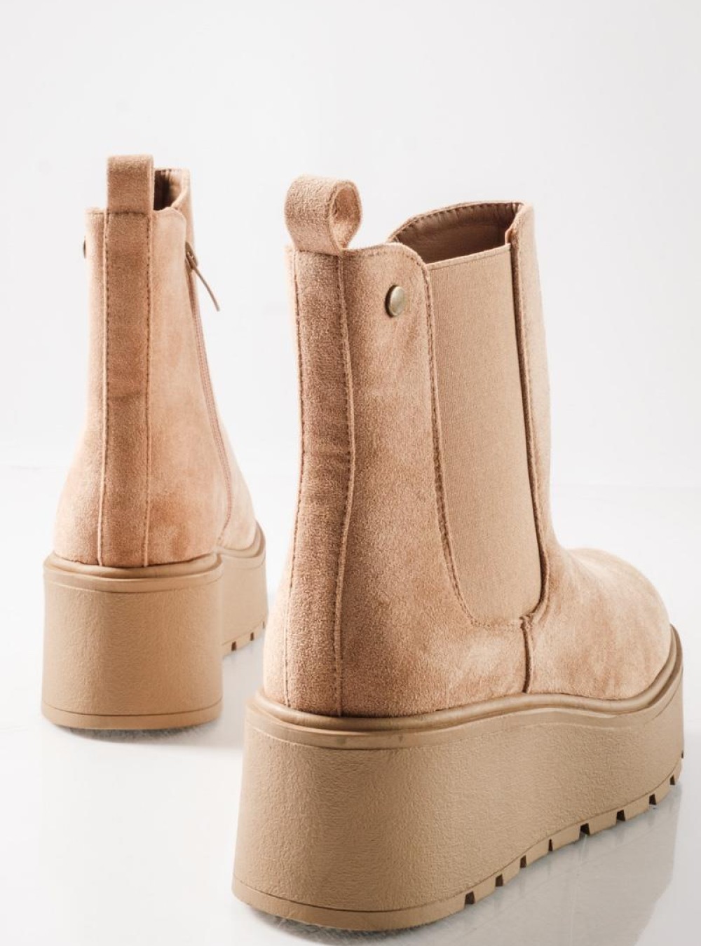 Chelsea suede μποτάκια με πλατφόρμα και minimal γραμμή ΠΟΥΡΟ Chelsea suede μποτάκια με πλατφόρμα και minimal γραμμή ΠΟΥΡΟ
