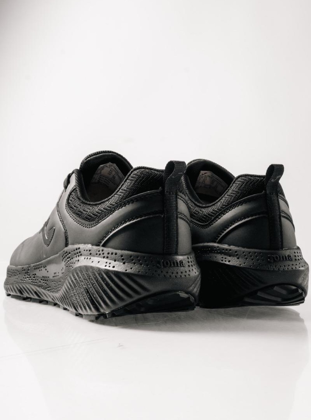 JOMA Ανδρικά sneakers με αδιάβροχο ύφασμα και αντιολισθητική σόλα ΜΑΥΡΟ JOMA Ανδρικά sneakers με αδιάβροχο ύφασμα και αντιολισθητική σόλα ΜΑΥΡΟ
