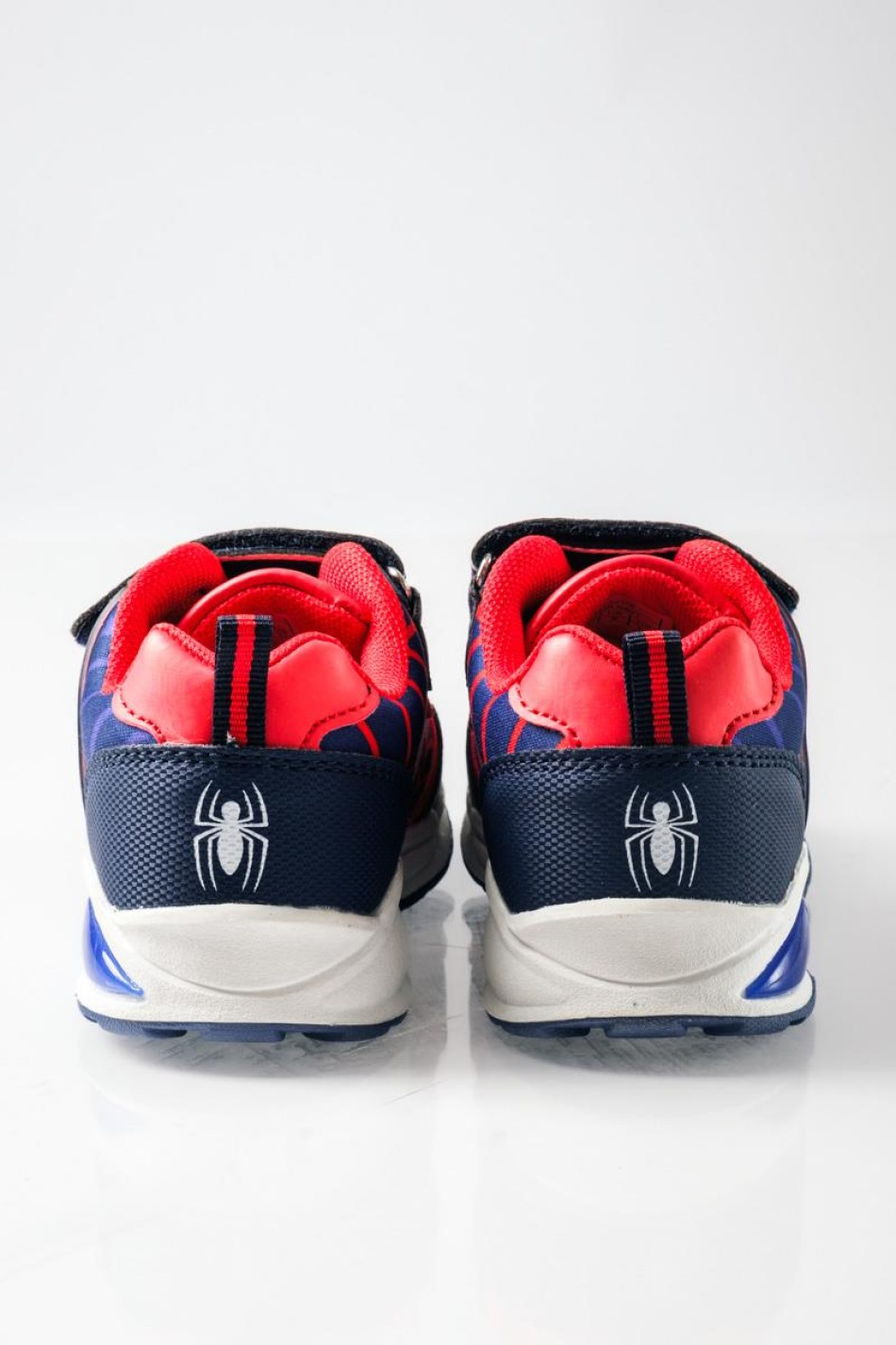 Sneakers για αγόρια με διπλό velcro και φωτάκια στη σόλα ΜΠΛΕ Sneakers για αγόρια με διπλό velcro και φωτάκια στη σόλα ΜΠΛΕ