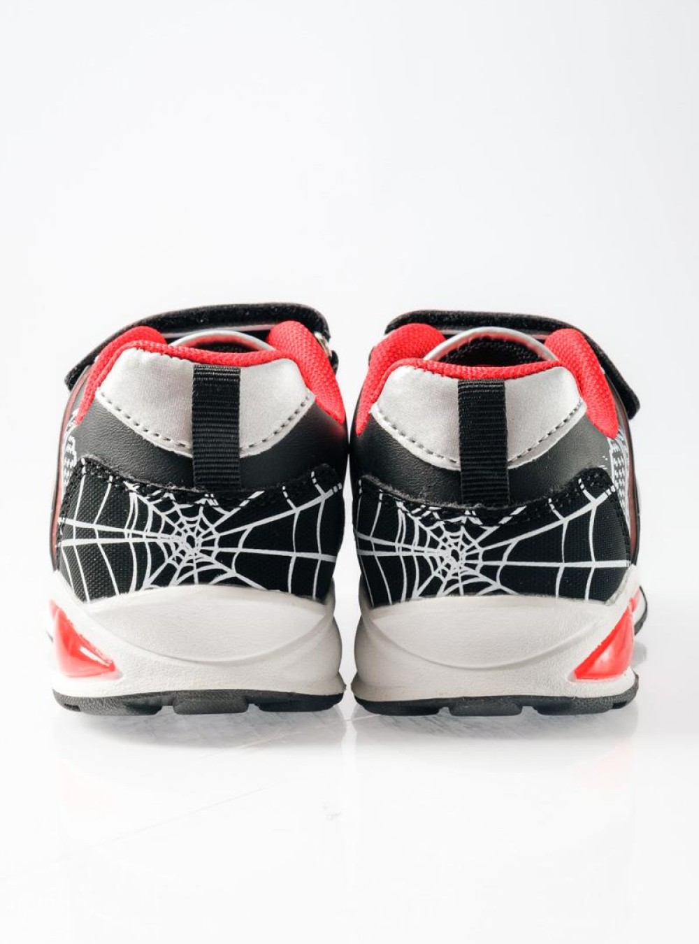 Sneakers για αγόρια με διπλό velcro και φωτάκια στη σόλα ΜΑΥΡΟ Sneakers για αγόρια με διπλό velcro και φωτάκια στη σόλα ΜΑΥΡΟ