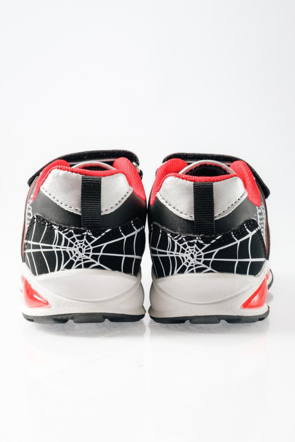 Sneakers για αγόρια με διπλό velcro και φωτάκια στη σόλα ΜΑΥΡΟ Sneakers για αγόρια με διπλό velcro και φωτάκια στη σόλα ΜΑΥΡΟ