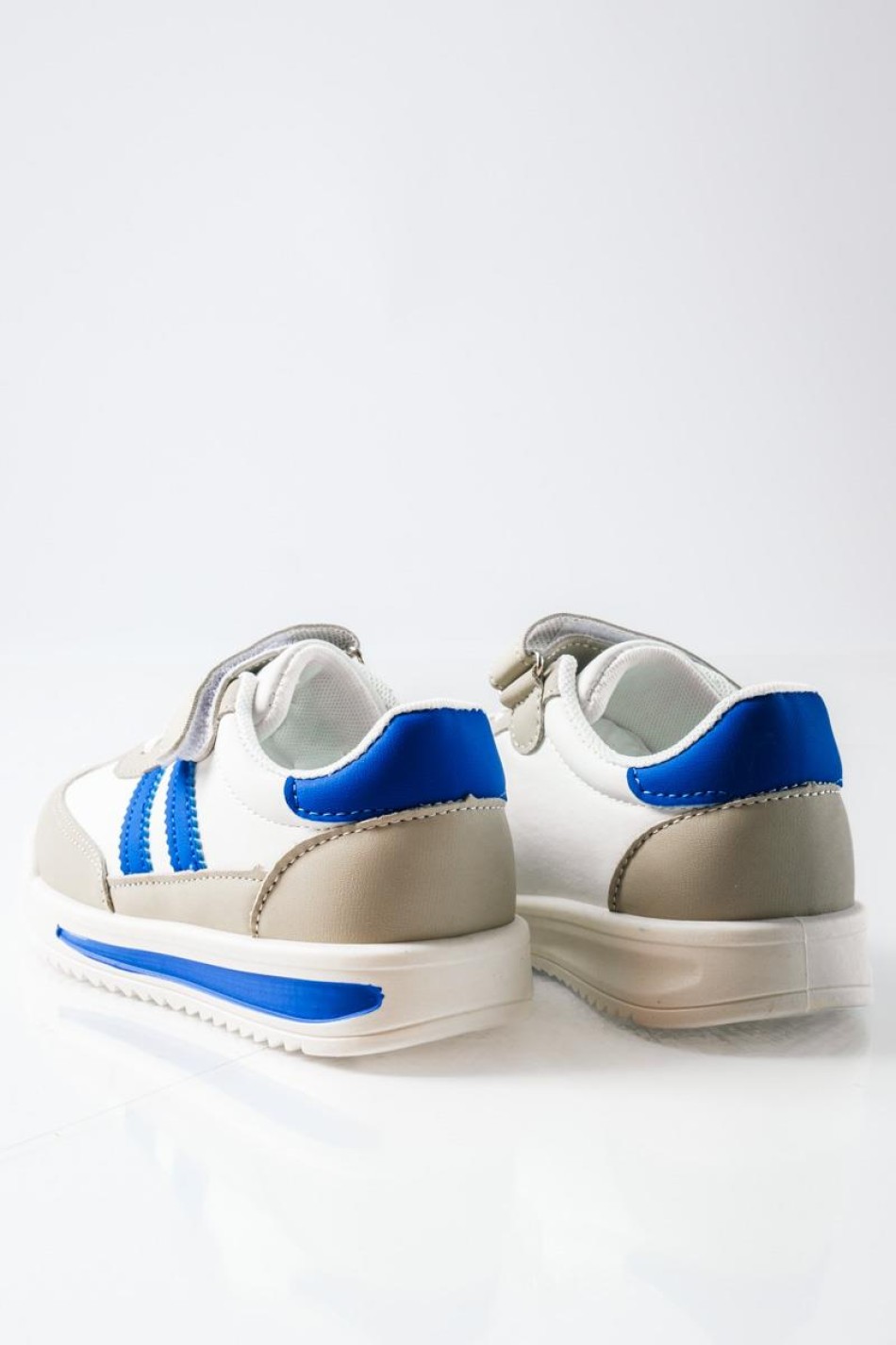 Sneakers για κορίτσια με velcro και ελαστικά κορδόνια ΑΣΠΡΟ/ΜΠΛΕ