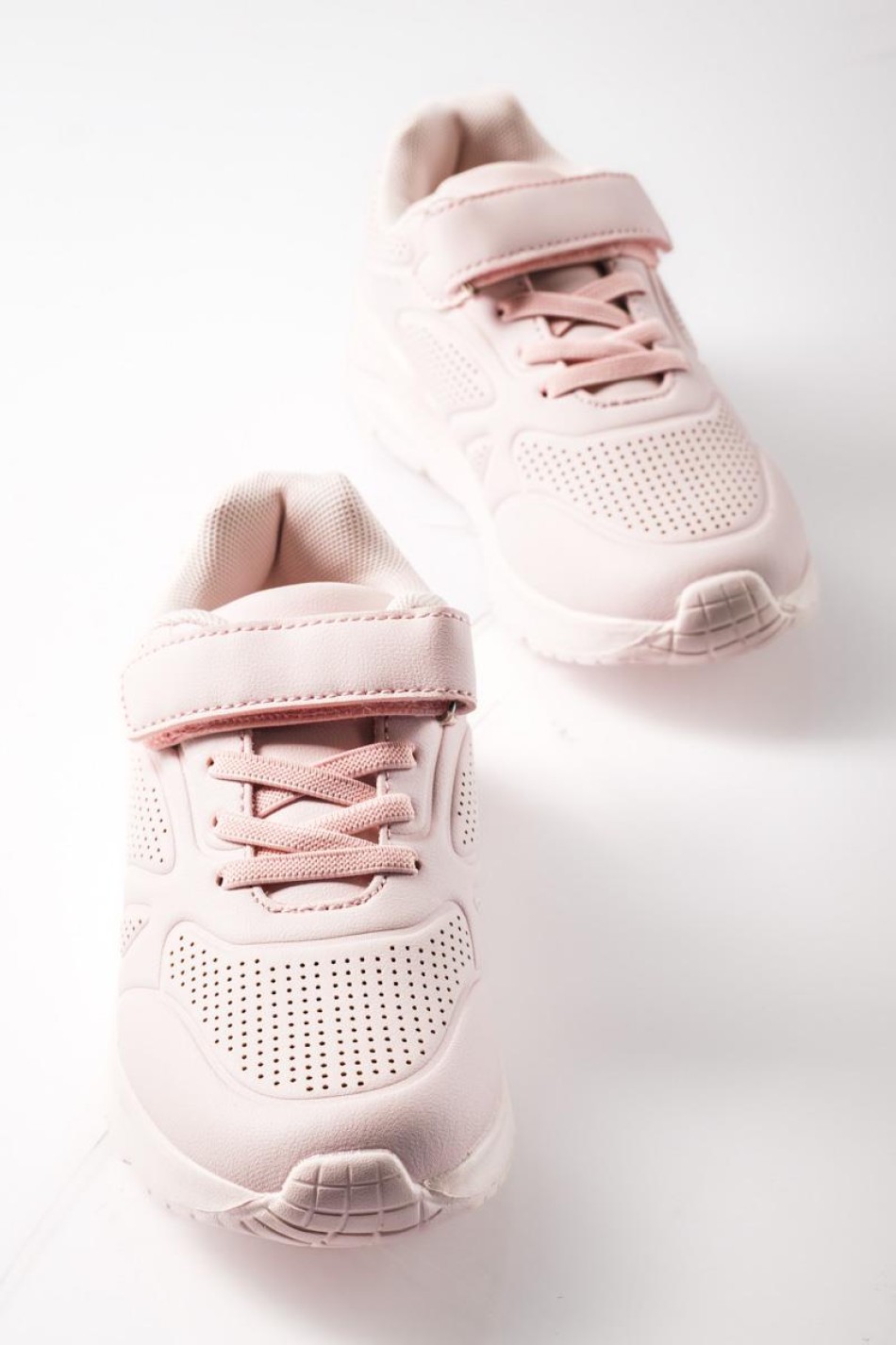 Sneakers για κορίτσια με κούμπωμα velcro και ελαστικά κορδόνια ΡΟΖ Sneakers για κορίτσια με κούμπωμα velcro και ελαστικά κορδόνια ΡΟΖ