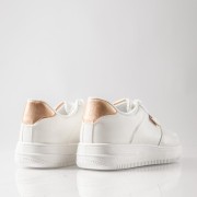 Δίσολα sneakers με εξωτερικές ραφές και απλό σχέδιο ΑΣΠΡΟ/CHAMPAGNE