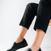 Slip-On γυναικεία ανατομικά παπούτσια με πλαϊνό φερμουάρ ΜΑΥΡΟ Slip-On γυναικεία ανατομικά παπούτσια με πλαϊνό φερμουάρ ΜΑΥΡΟ