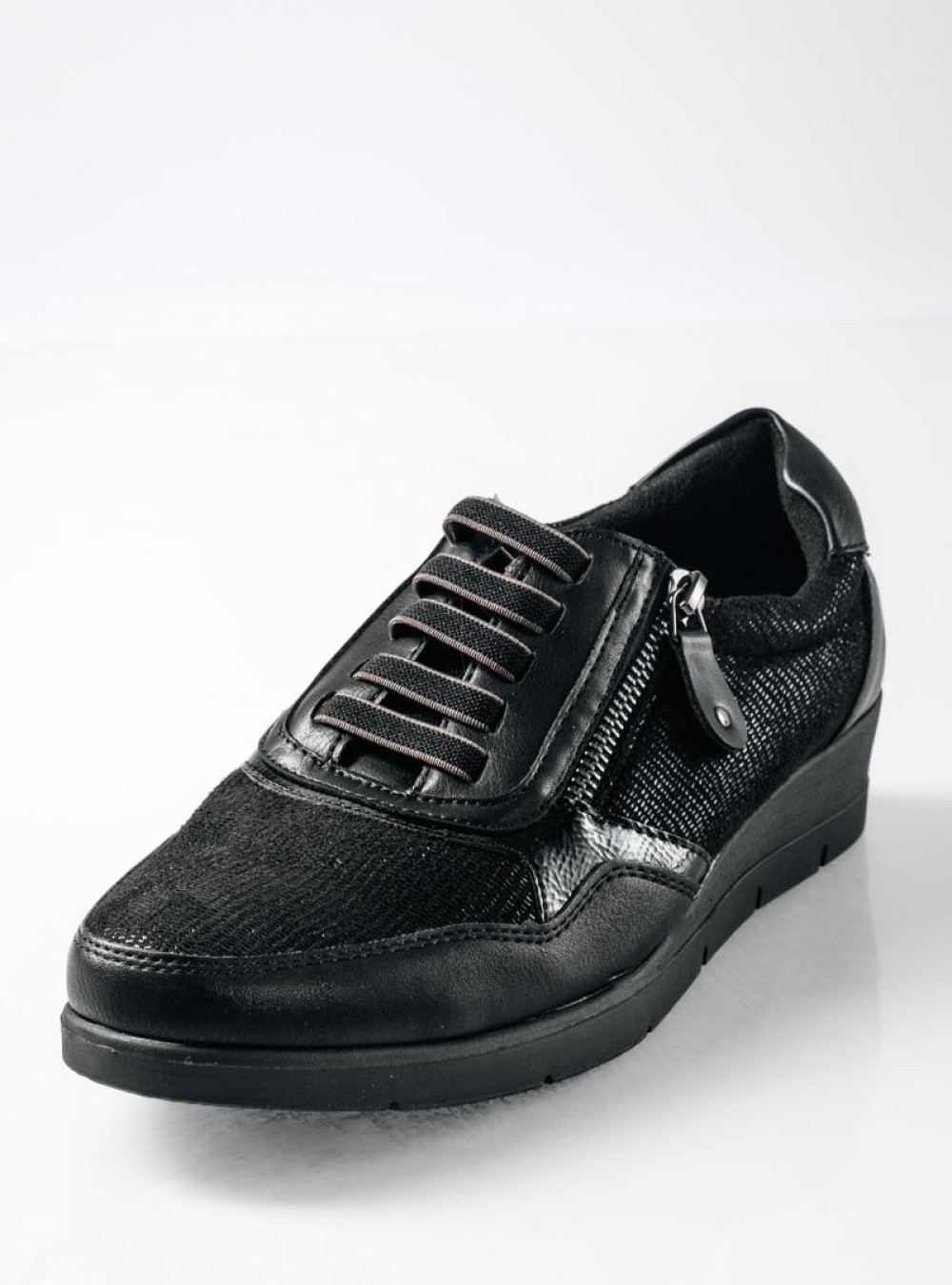 Casual sneakers με ελαστικά κορδόνια και φερμουάρ στο πλάι ΜΑΥΡΟ Casual sneakers με ελαστικά κορδόνια και φερμουάρ στο πλάι ΜΑΥΡΟ