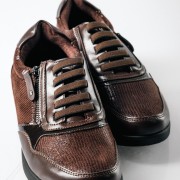 Casual sneakers με ελαστικά κορδόνια και φερμουάρ στο πλάι ΚΑΦΕ Casual sneakers με ελαστικά κορδόνια και φερμουάρ στο πλάι ΚΑΦΕ