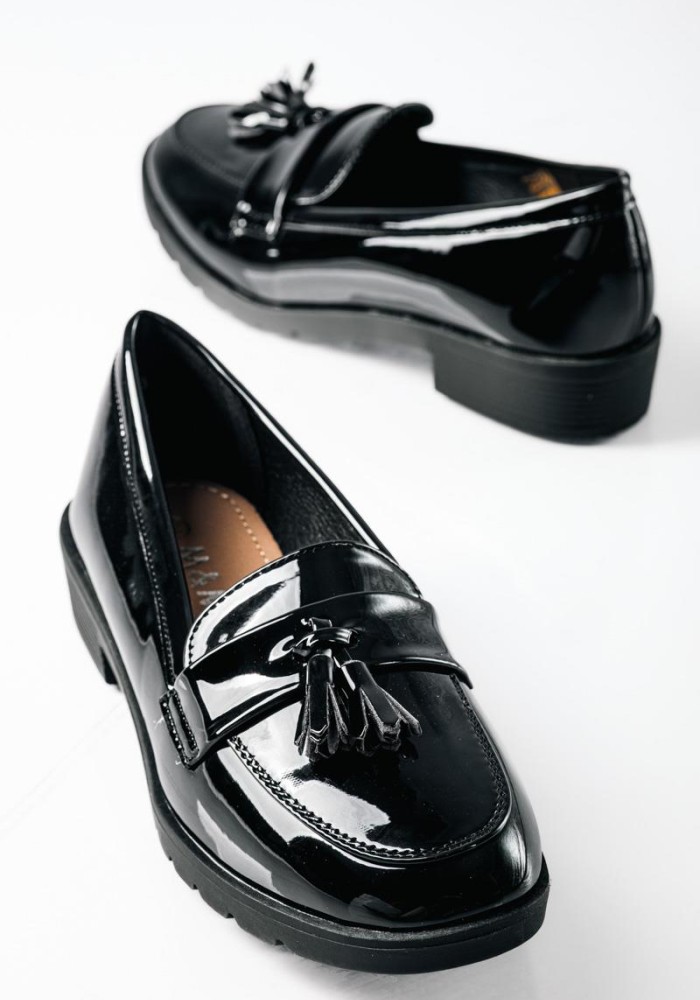 Flat λουστρίνι loafers με κρόσια old fashioned στυλ ΜΑΥΡΟ