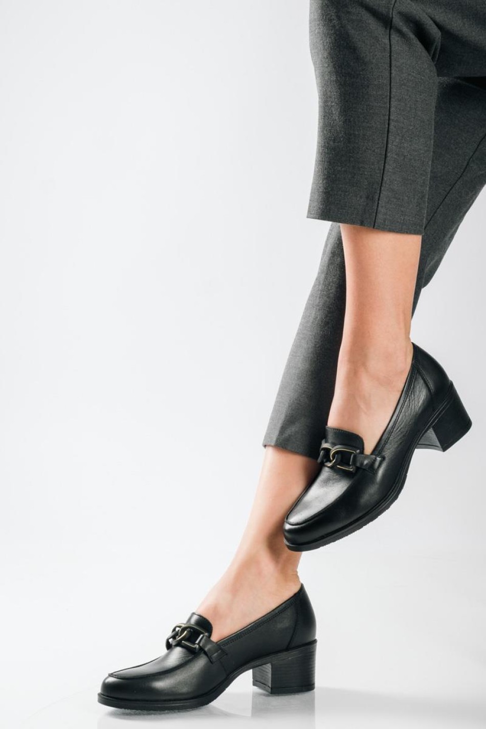 RAGAZZA Δερμάτινο loafer με διακριτική αλυσίδα ΜΑΥΡΟ