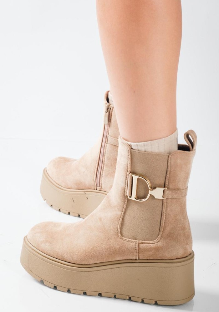 Chelsea suede μποτάκια με πλατφόρμα και μεταλλικό στοιχείο  ΠΟΥΡΟ
