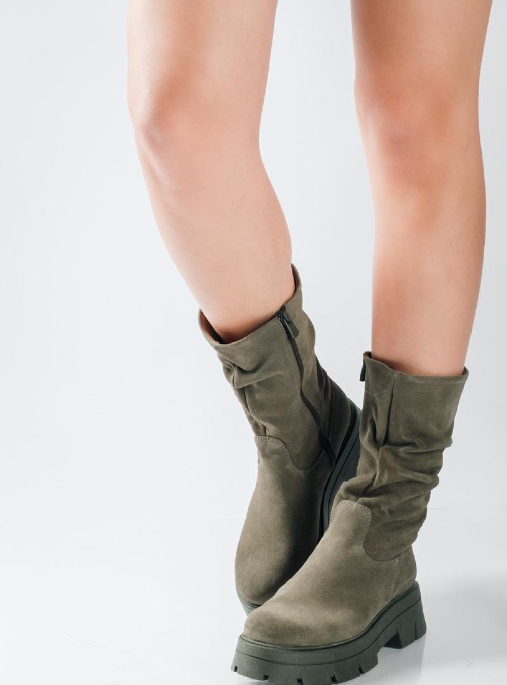 RAGAZZA suede δερμάτινα μποτάκια με tracksole και σούρα στο επάνω μέρος ΛΑΔΙ RAGAZZA suede δερμάτινα μποτάκια με tracksole και σούρα στο επάνω μέρος ΛΑΔΙ
