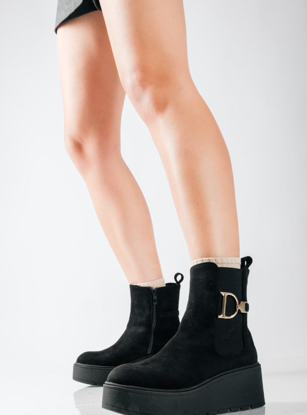 Chelsea suede μποτάκια με πλατφόρμα και μεταλλικό στοιχείο ΜΑΥΡΟ