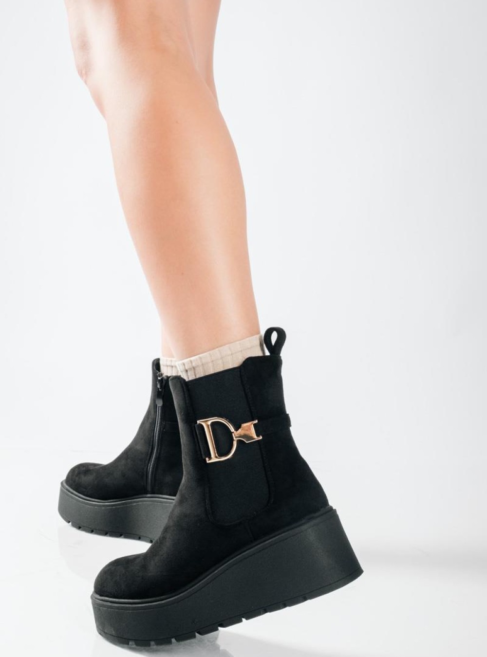 Chelsea suede μποτάκια με πλατφόρμα και μεταλλικό στοιχείο ΜΑΥΡΟ